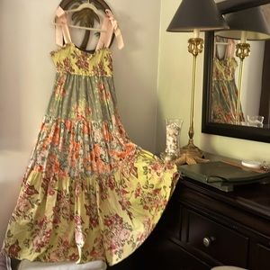 Free People size L. 100% Cotton. Resort or patio wear. NWT